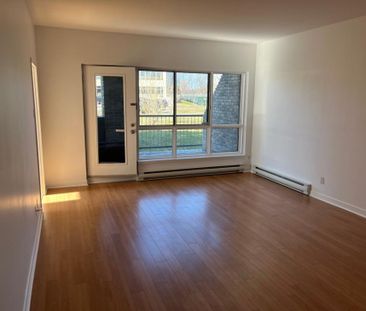 305 Rue Laviolette, app.109, J7Y 4H7, J7Y 4H7, Saint - Photo 4