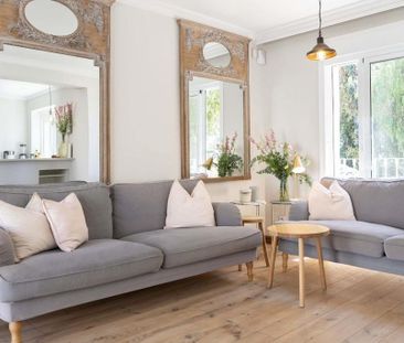 Luxury Townhouse for rent in San Pedro de Alcántara, Andalusia - Photo 4