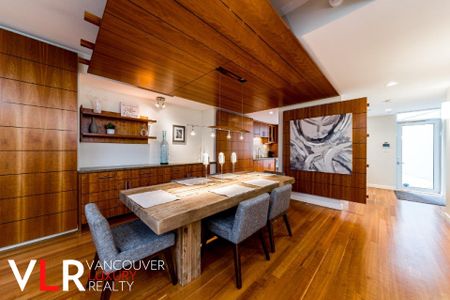 Townhouse in Downtown Vancouver, BC - Photo 4