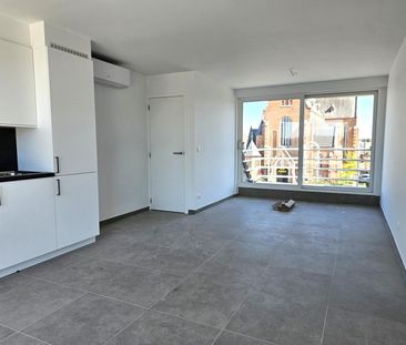 Gerenoveerd appartement, 2 slaapkamers en groot zonneterras - Foto 5