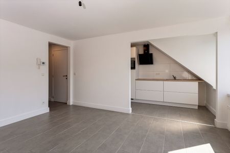 Leuk gerenoveerd appartement met één slaapkamer! - Photo 2