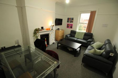 5 bedroom house to rent - Photo 2