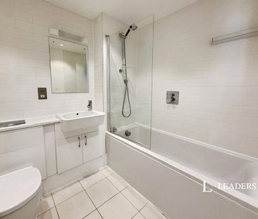 2 bedroom flat to rent - Photo 5