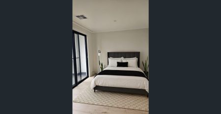 Stylish Brand New Home in Secure Gated Community - Ideal for Families and Professionals - Photo 2