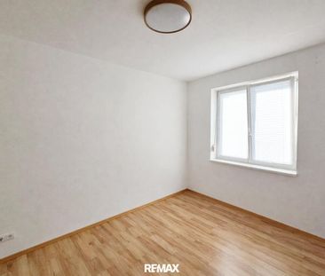 Moderne 3-Zimmer-Wohnung mit Loggia in zentraler Lage - Foto 4