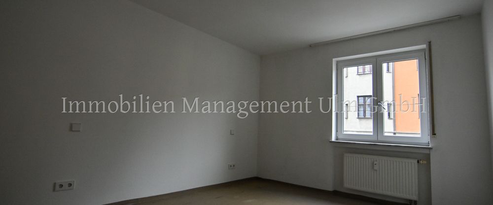 Schöne 3-Zimmer-Wohnung mit Wintergarten, TG-Stellplatz und Hausmeisterservice! - Photo 1