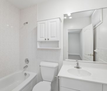 For Lease - 19 Risebrough Avenue, Toronto, Ontario - Photo 6