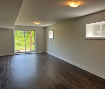 For Lease - 82 Kari Crescent, Collingwood, Ontario - Photo 3
