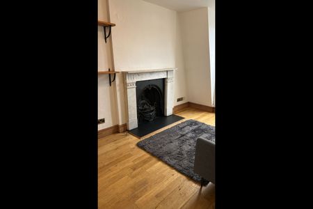 1 Bed Flat, Jackson Road, N7 - Photo 2