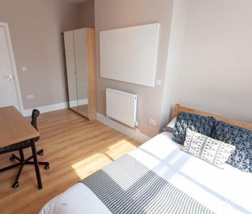 4 bedroom flat to rent - Photo 5