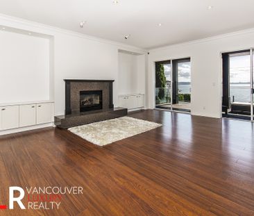 House in West Vancouver, BC - Photo 6
