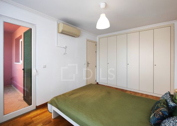 Apartamento T1+1 mobilado e com varandas, no condomínio da Herdade da Aroeira