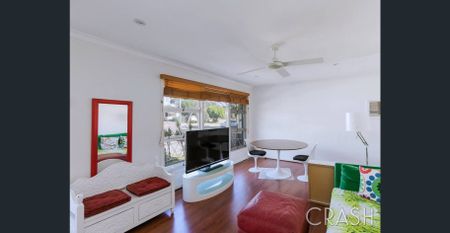 3x1 House in Orelia with Big Backyard. - Photo 4