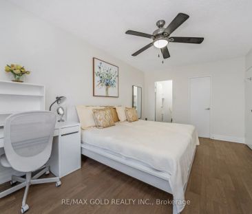 1964 Main Street W #404 - Photo 4