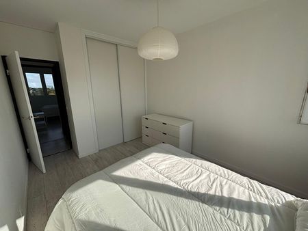 Appartement T4 meublé de 70.99 m² - rue de la Patouillerie - Location Appartement nantes : 70.99 m2 - Photo 4