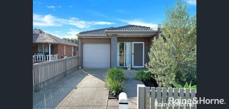 150B Mcintosh Road, Altona North, VIC 3025 - Photo 2