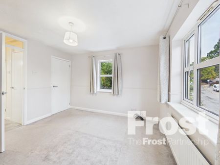 Pages Lane, Uxbridge,UB8 - Photo 4