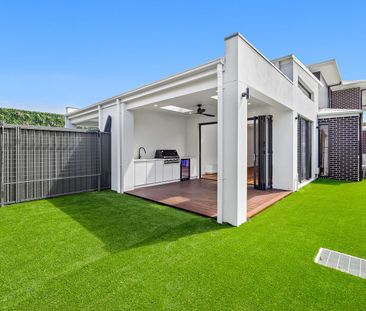 Contemporary Luxury in Prime Miranda Location - Photo 5