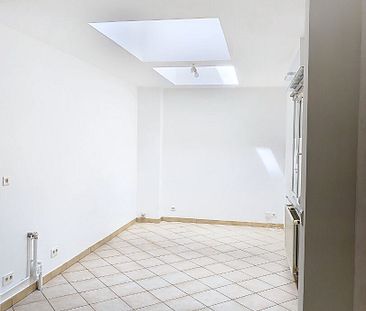 Appartement à louer - RUE DE CERNAY - Photo 3