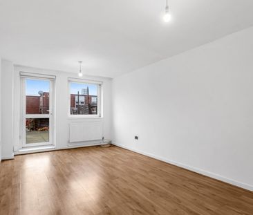 2 bedroom Flat To Let - Photo 6