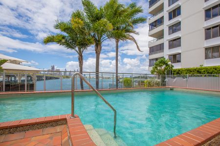 515/2 Barney Street, Southport QLD 4215 - Apartment For Rent - $460 | Domain - Photo 3