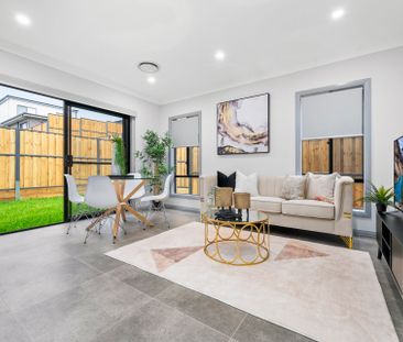 Exquisite Double Storey Home - Photo 3