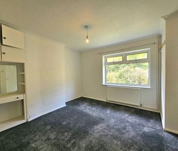 2 bedroom bungalow to rent - Photo 2