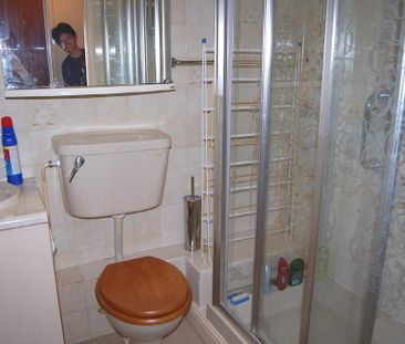 1 bedroom ground floor flat to rent - Photo 4