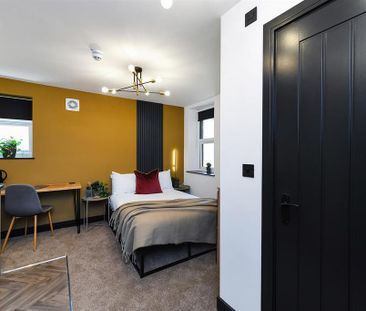 Studio to rent - Photo 1