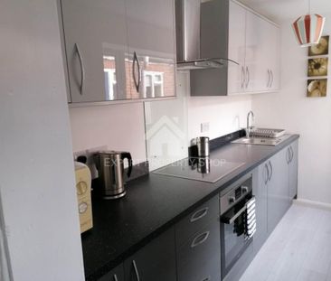 1 bedroom in a house share to rent - Photo 5