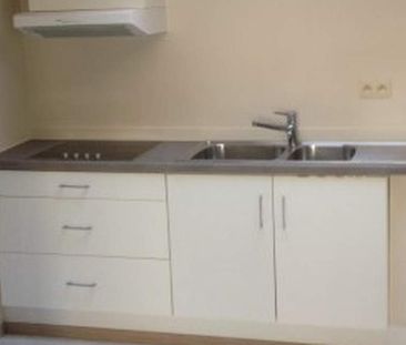 Duplex te huur in Kortrijk voor € 595 met 1 slaapkamer - Photo 1