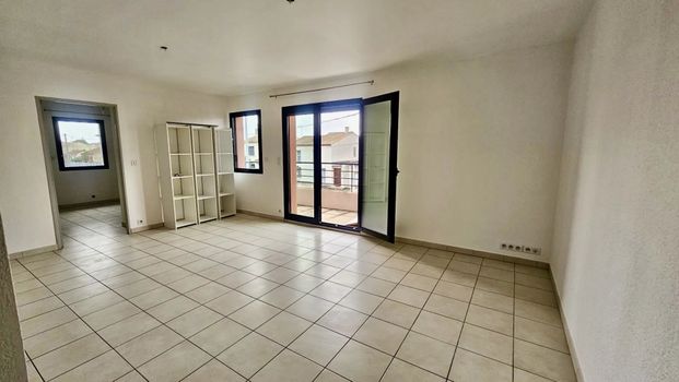 Location Appartement 2 pièces 48m² NARBONNE 11100 - Photo 1