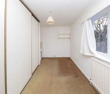 4 bedroom house - detached - Photo 1