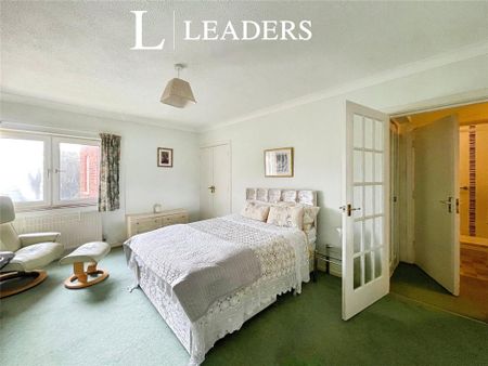 2 bedroom flat to rent - Photo 4