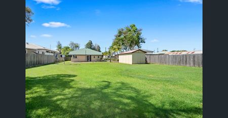 3 bedroom home - Photo 3