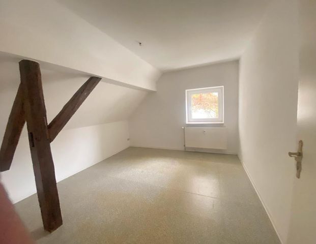 2Raum Wohnung Dachgeschoss Gute Lage ——Sonnenseite—— - Photo 1