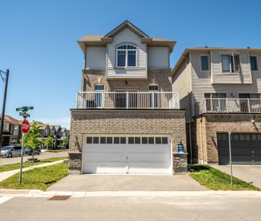 For Lease - 1 Devineridge Avenue, Ajax, Ontario - Photo 2