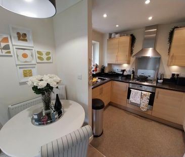 2 bedroom flat to rent - Photo 6