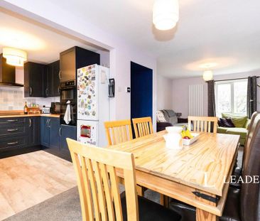 4 bedroom terraced house to rent - Photo 2