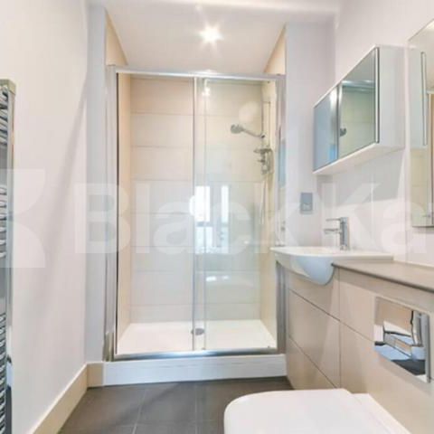 Luxury 2 Bed Apartment in Aster Apts N15 with Gym & Concierge - Photo 1