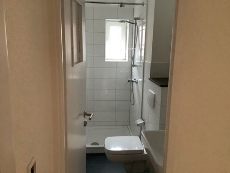 Auf gute Nachbarschaft: sanierte 2-Zimmer-Wohnung - Photo 4