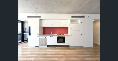 UNFURNISHED ELEGANT FLOORBOARD ONE BEDROOM APARTMENT LOCATED IN THE GUILD - SOUTHBANK !!! - Photo 4