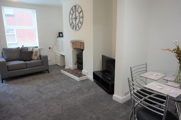 4 bedroom house share to rent - Photo 1