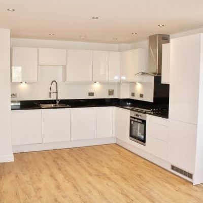 Crescent House, Rugby, CV21 - Photo 3