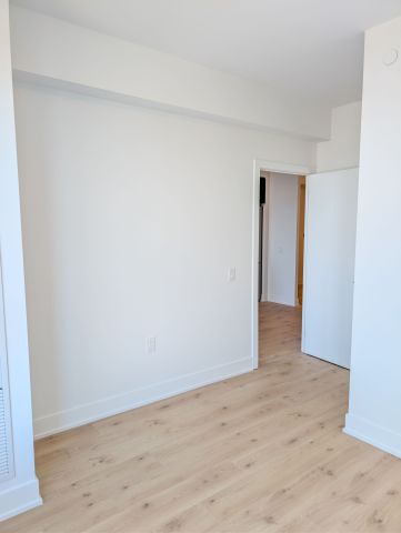 For Lease - 2088 James Street Unit# 1007, Burlington, Ontario - Photo 3