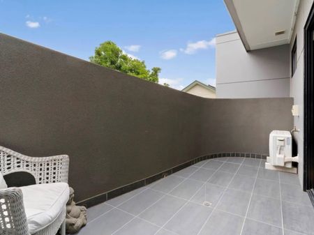 6/39 Victoria Street, Footscray VIC 3011 - Photo 3