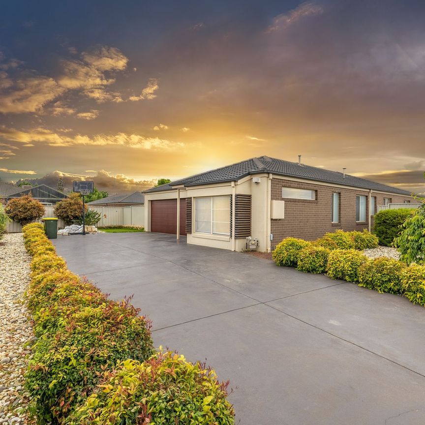 A Great Family Home ! - Photo 1