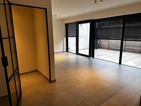 Stijlvol nieuwbouwappartement te huur - Photo 3