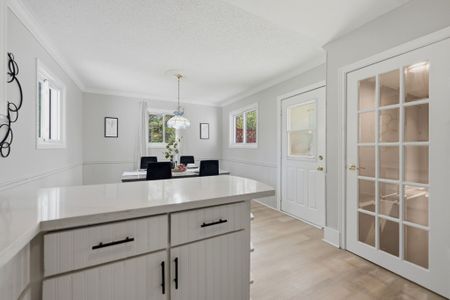 For Lease - 7962 Booth Street, Niagara Falls, Ontario - Photo 5