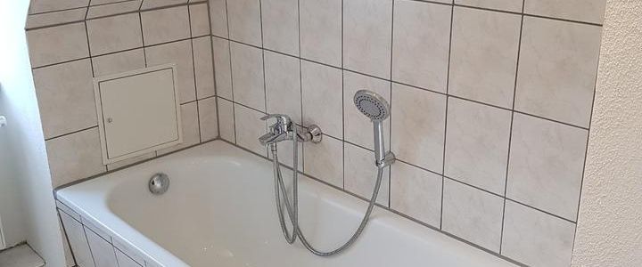 Sanierte 2-Raum DG-Wohnung mit top Aussicht - Foto 1